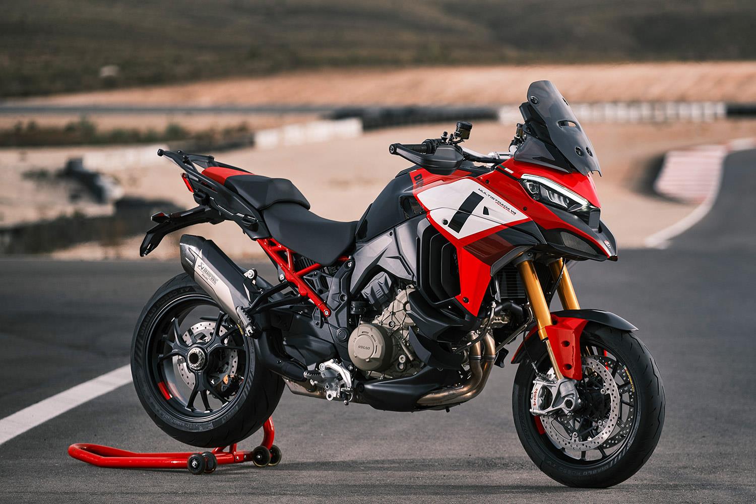 DUCATI MULTISTRADA V4 PIKES PEAK (2022 on) Review MCN