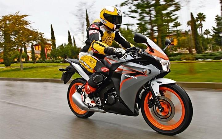 Honda CBR125R