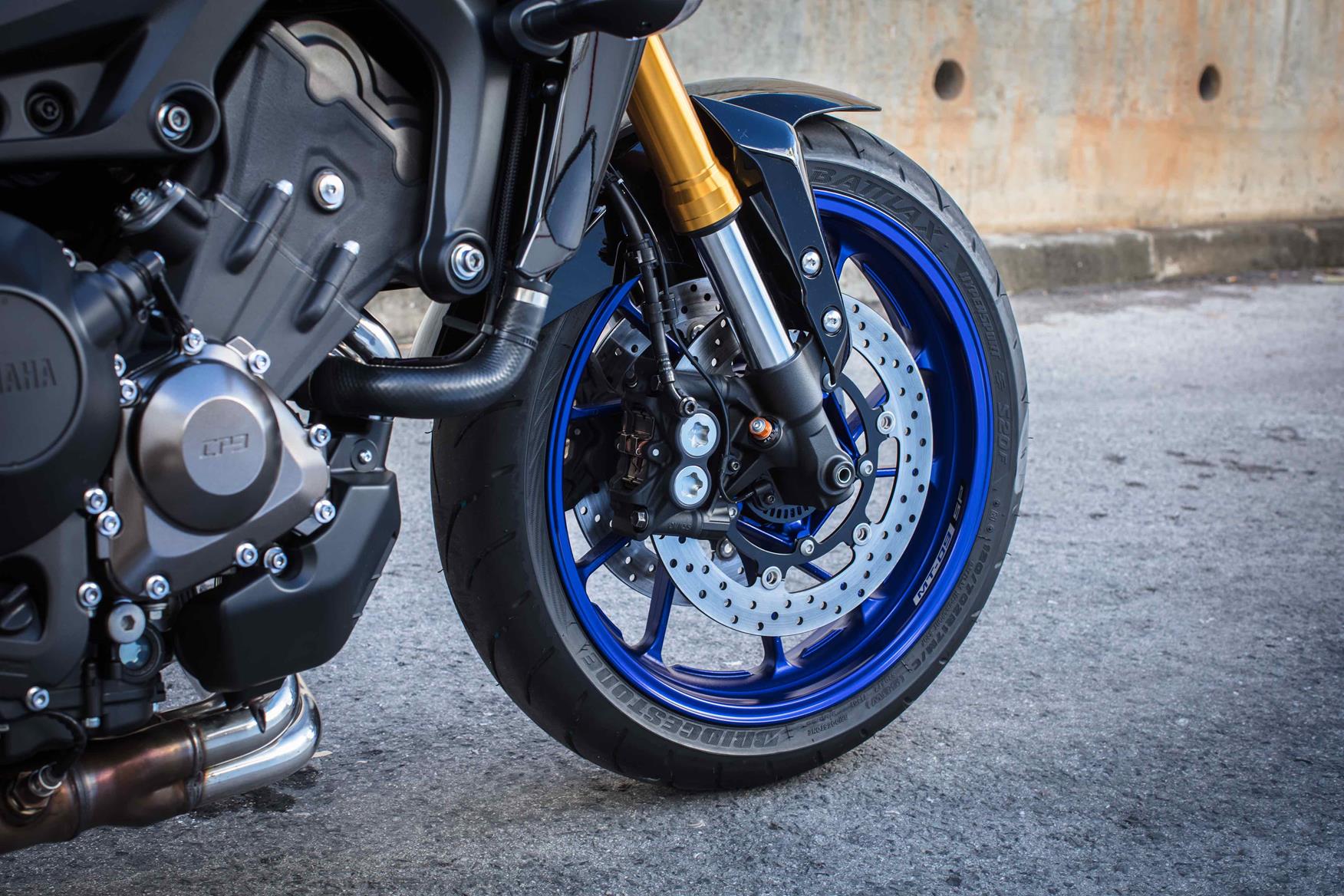 First ride video MT09 gets suspension it deserves, but is it the full SP?