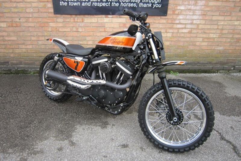 Harley-Davidson Sportster 883 custom