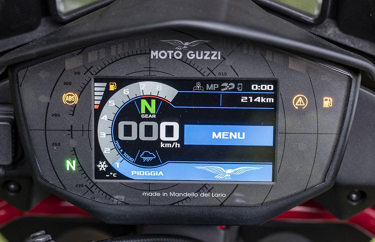 Moto Guzzi V85 TT dash Moto Guzzi V85 TT dash