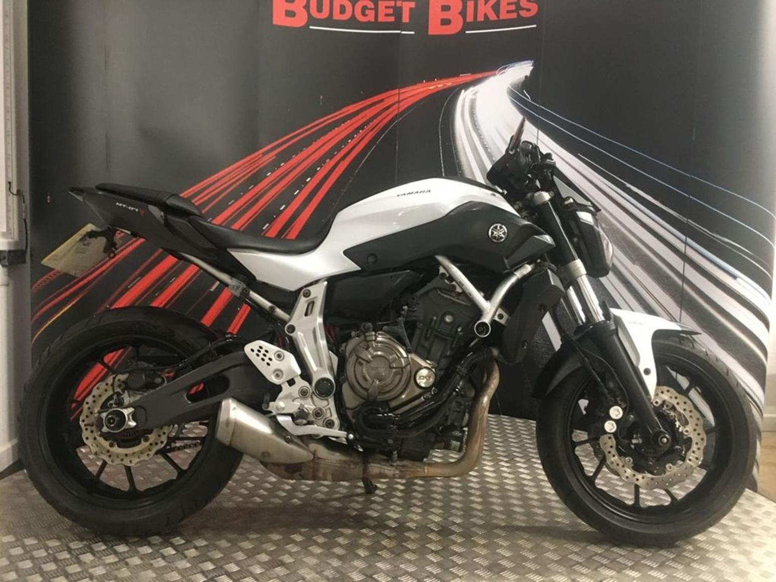 Yamaha MT-07 Yamaha MT-07