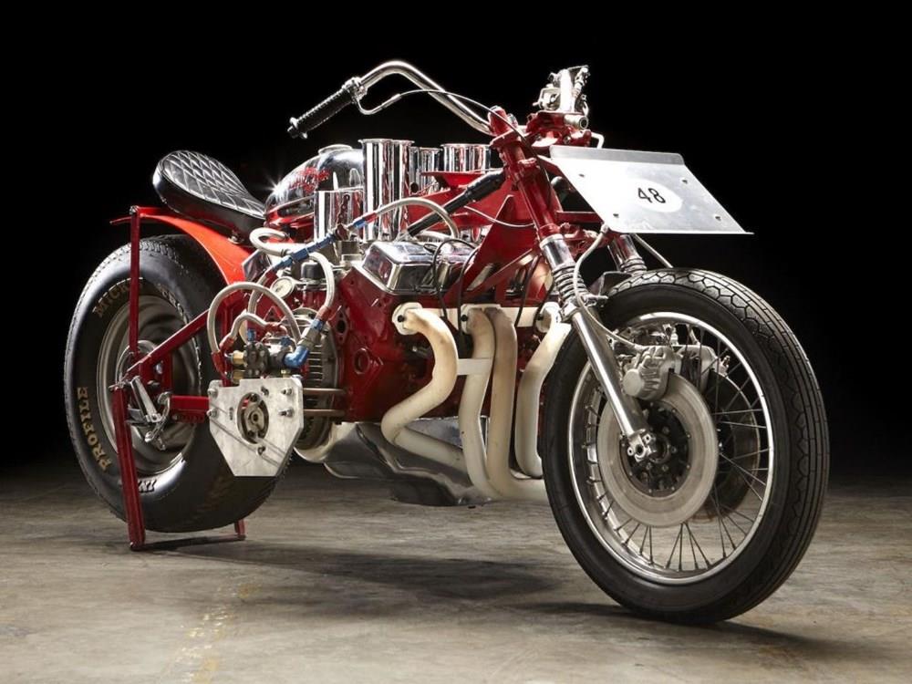 The Widowmaker uses a small-block Chevy V8 across the frame The Widowmaker uses a small-block Chevy V8 across the frame
