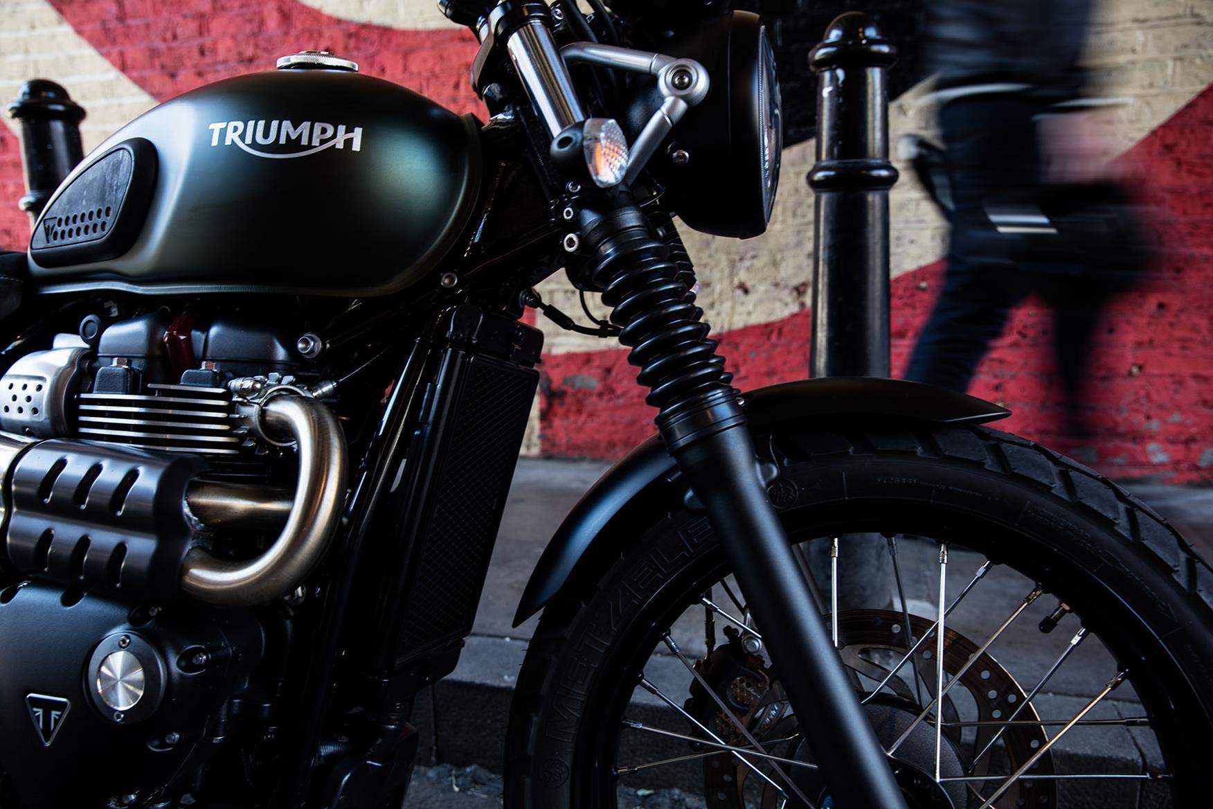 Cooling fins help retain a classic air-cooled look Cooling fins help retain a classic air-cooled look