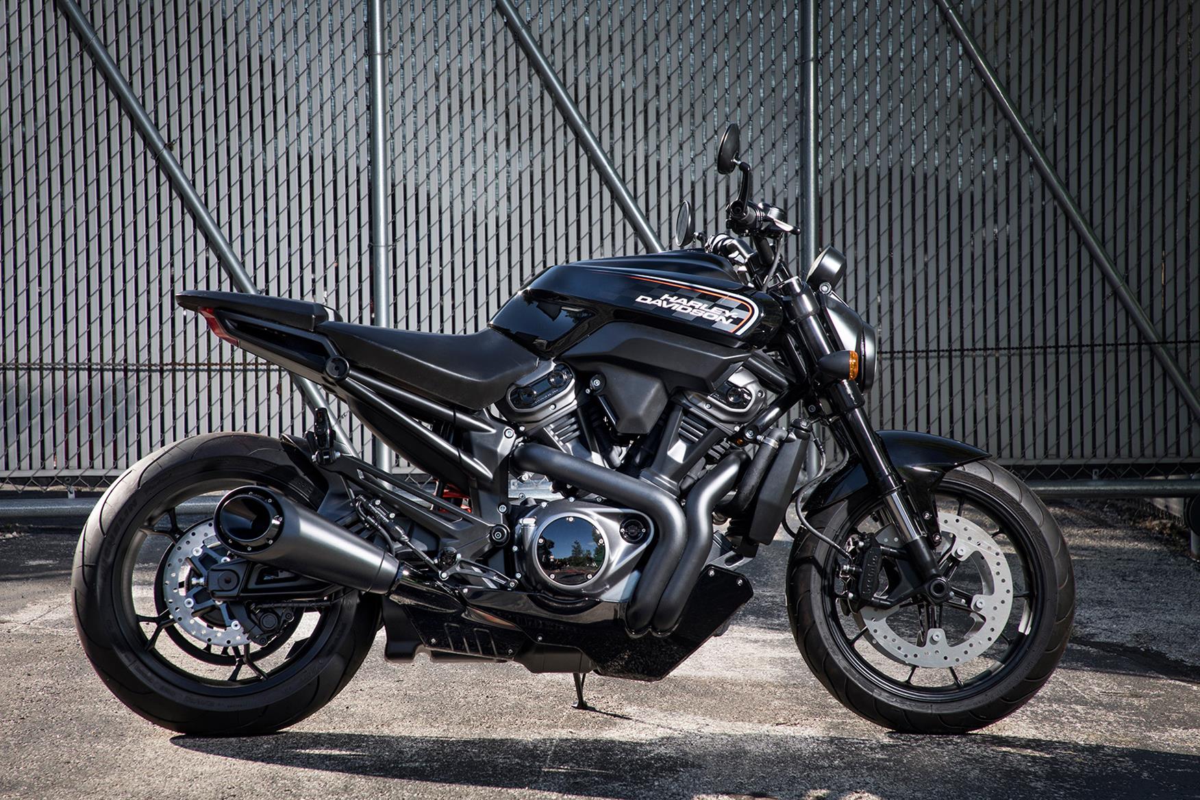The Harley-Davidson Streetfighter 975 The Harley-Davidson Streetfighter 975