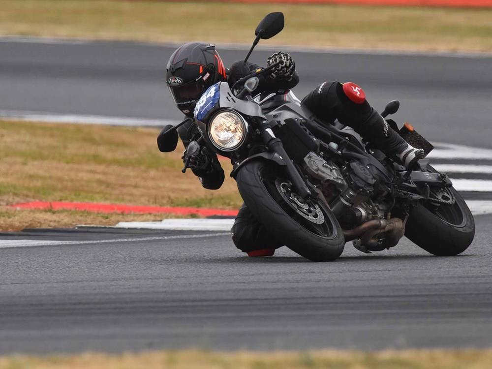 MCN's Dan Sutherland gets his knee down at Silverstone MCN's Dan Sutherland gets his knee down at Silverstone