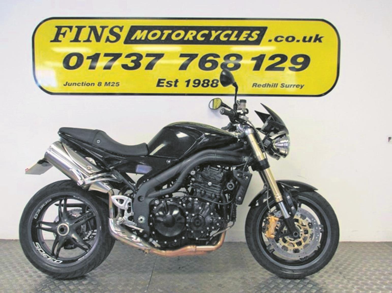 Triumph Speed Triple 1050 Triumph Speed Triple 1050