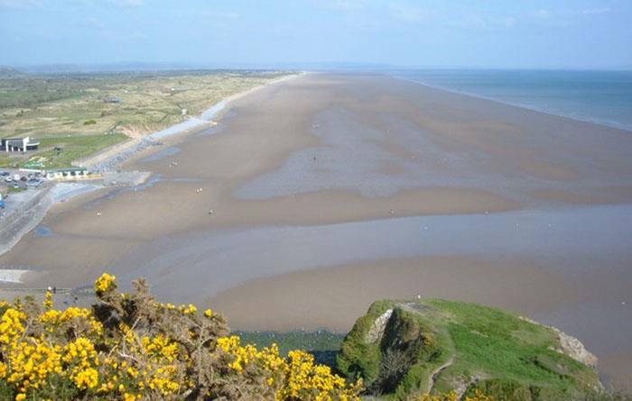 The beach at Pendine (photo: Kevin Trahar) The beach at Pendine (photo: Kevin Trahar)