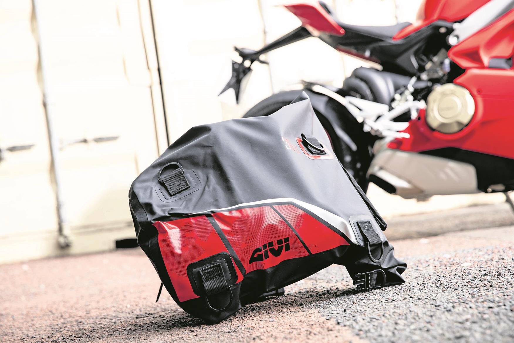 Givi EA11BR soft bag Givi EA11BR soft bag