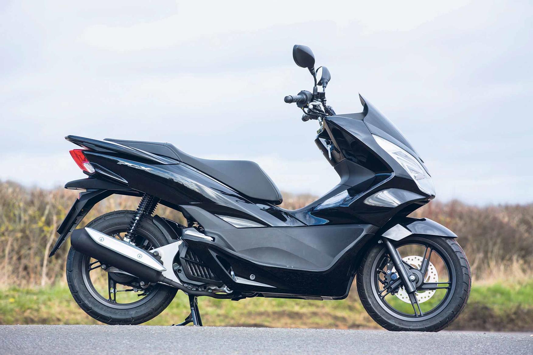 Honda Pcx125 Scooter Prices Reviews Specs And Rivals Mcn 9021