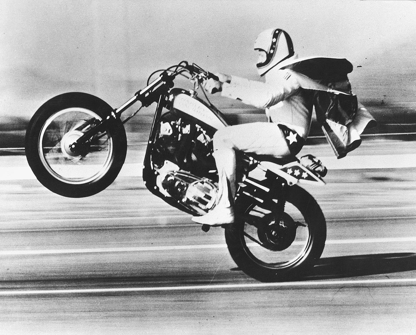 Evel Knievel wheelies his own H-D XR750 Evel Knievel wheelies his own H-D XR750
