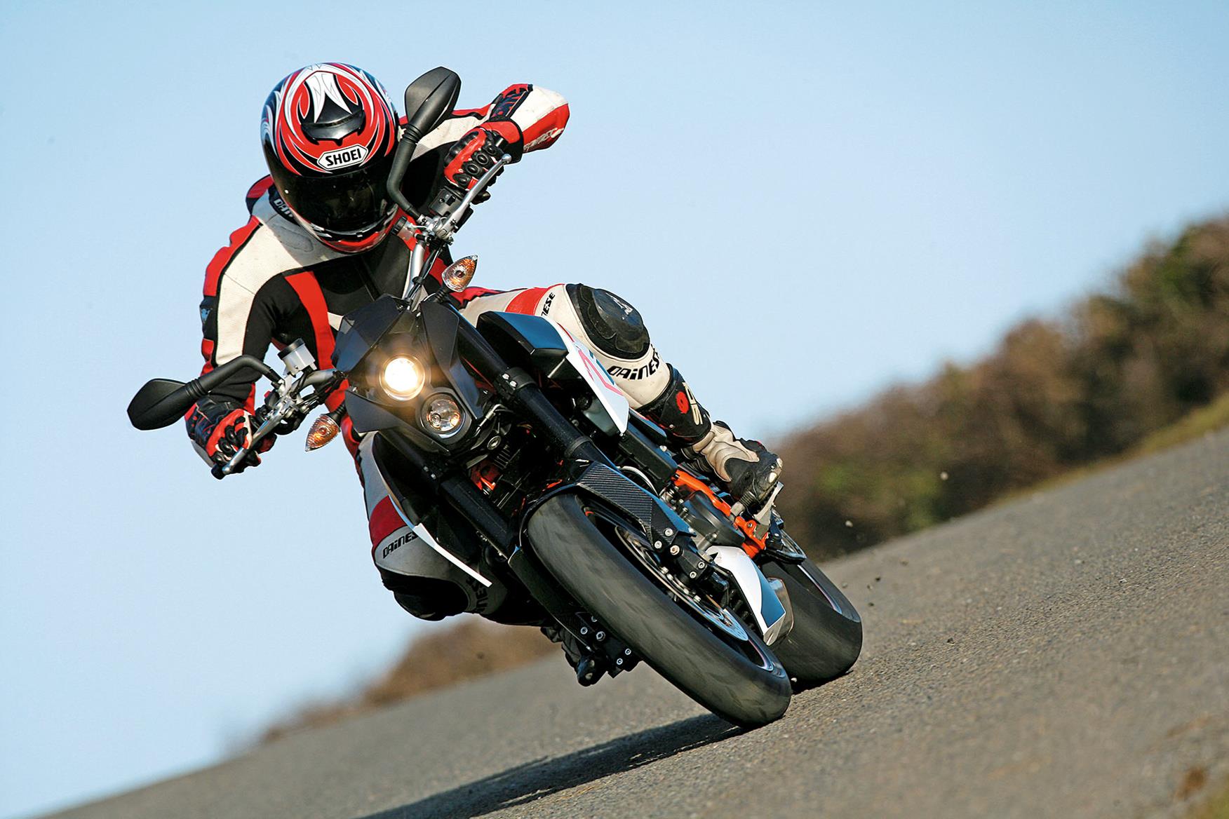 KTM 690 Duke R 2010 KTM 690 Duke R 2010