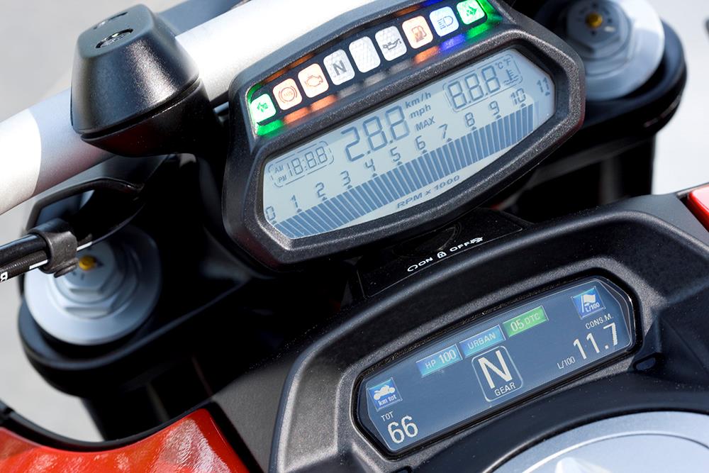 Ducati Diavel dash Ducati Diavel dash