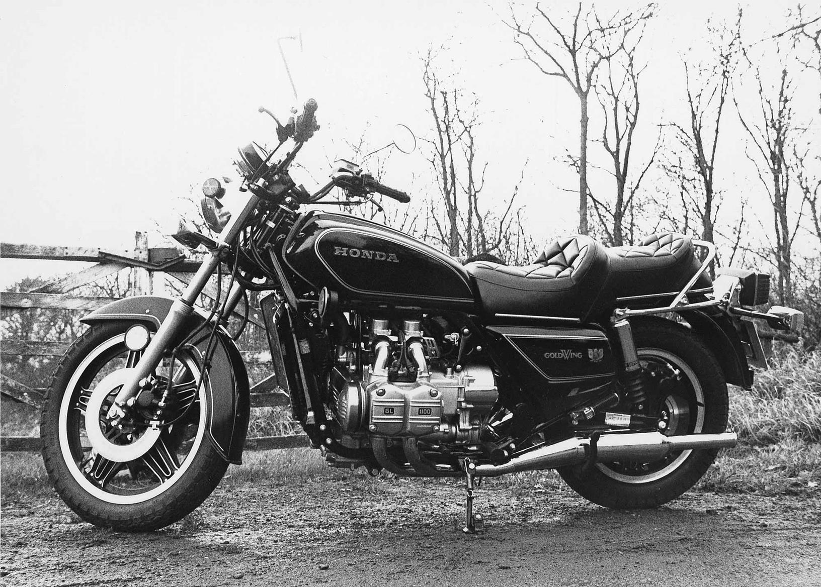 The GL1100 retained the naked design The GL1100 retained the naked design