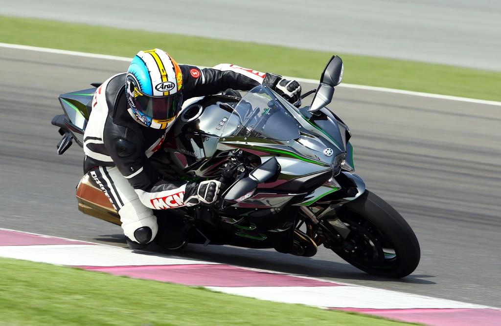 The Kawasaki Ninja H2 on track The Kawasaki Ninja H2 on track