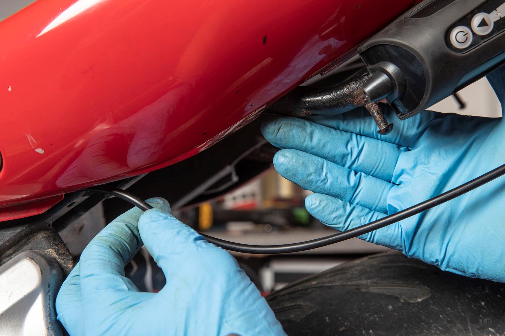 Run the power cable and secure with cable ties Run the power cable and secure with cable ties