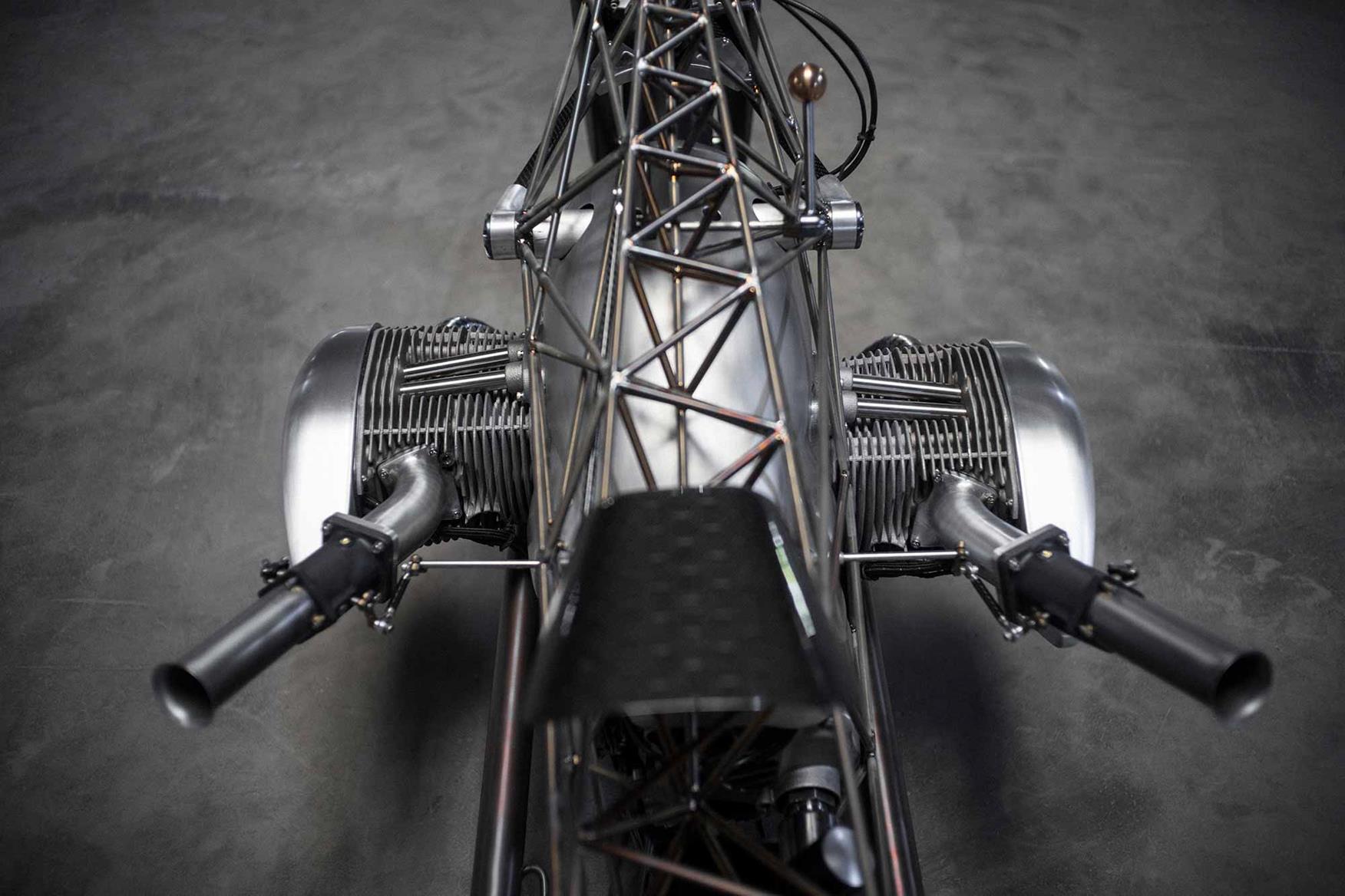 The Birdcage features a large-capacity boxer twin The Birdcage features a large-capacity boxer twin