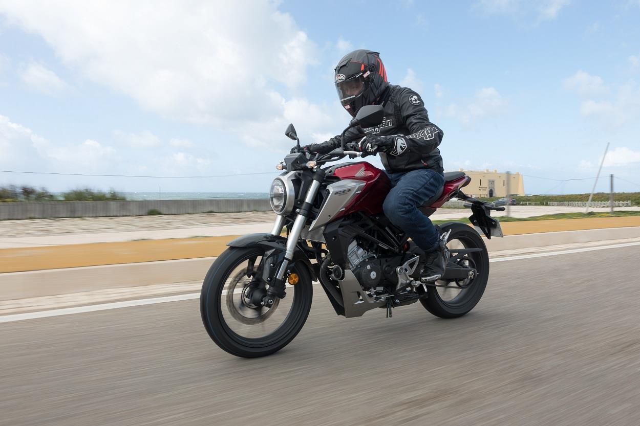 MCN's Dan Sutherland tests the Honda CB125R MCN's Dan Sutherland tests the Honda CB125R