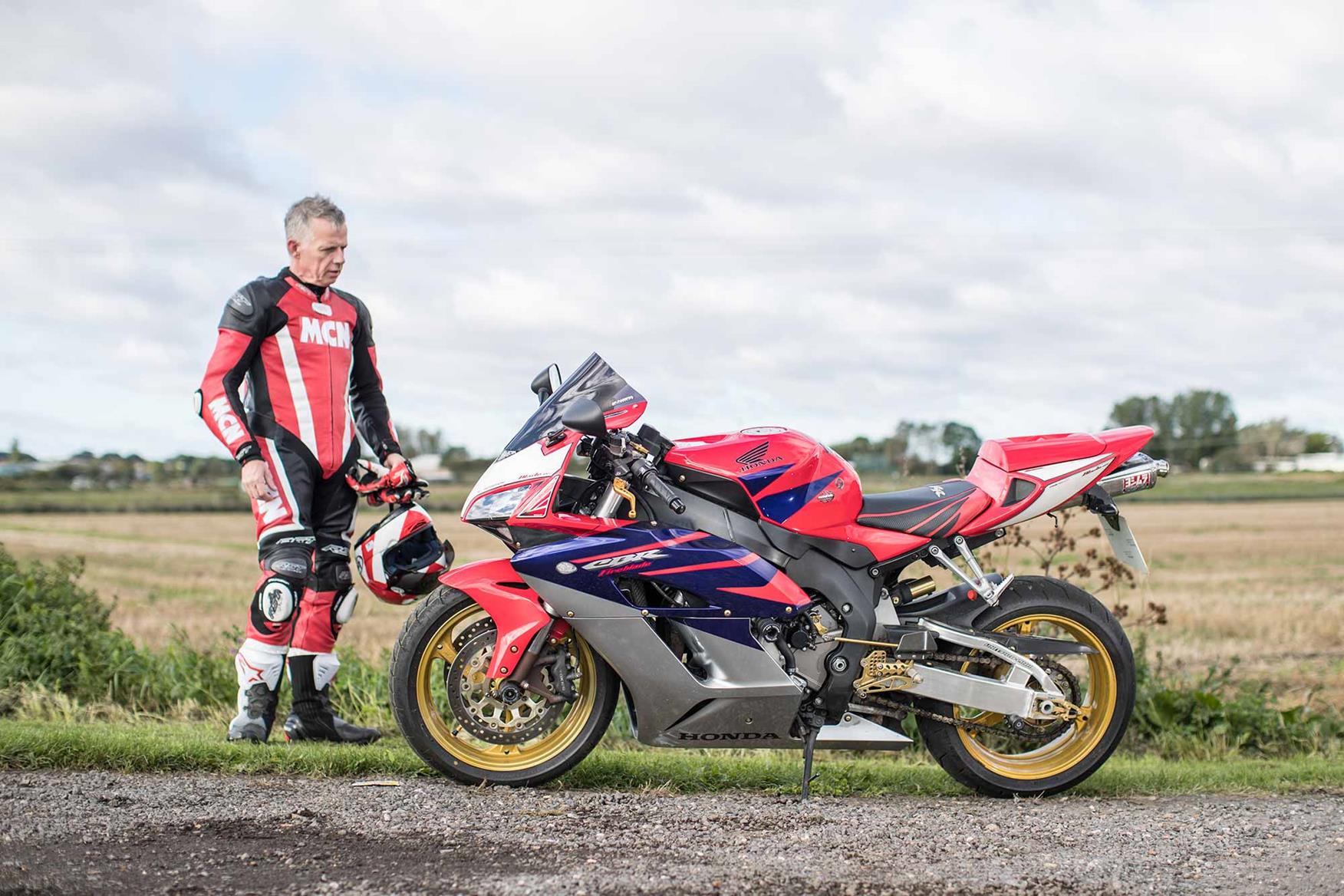 Bruce Dunn admires the Honda Fireblade Bruce Dunn admires the Honda Fireblade
