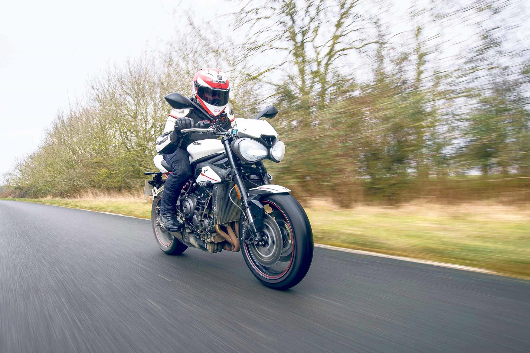 Amy Williams rates the Street Triple R Amy Williams rates the Street Triple R