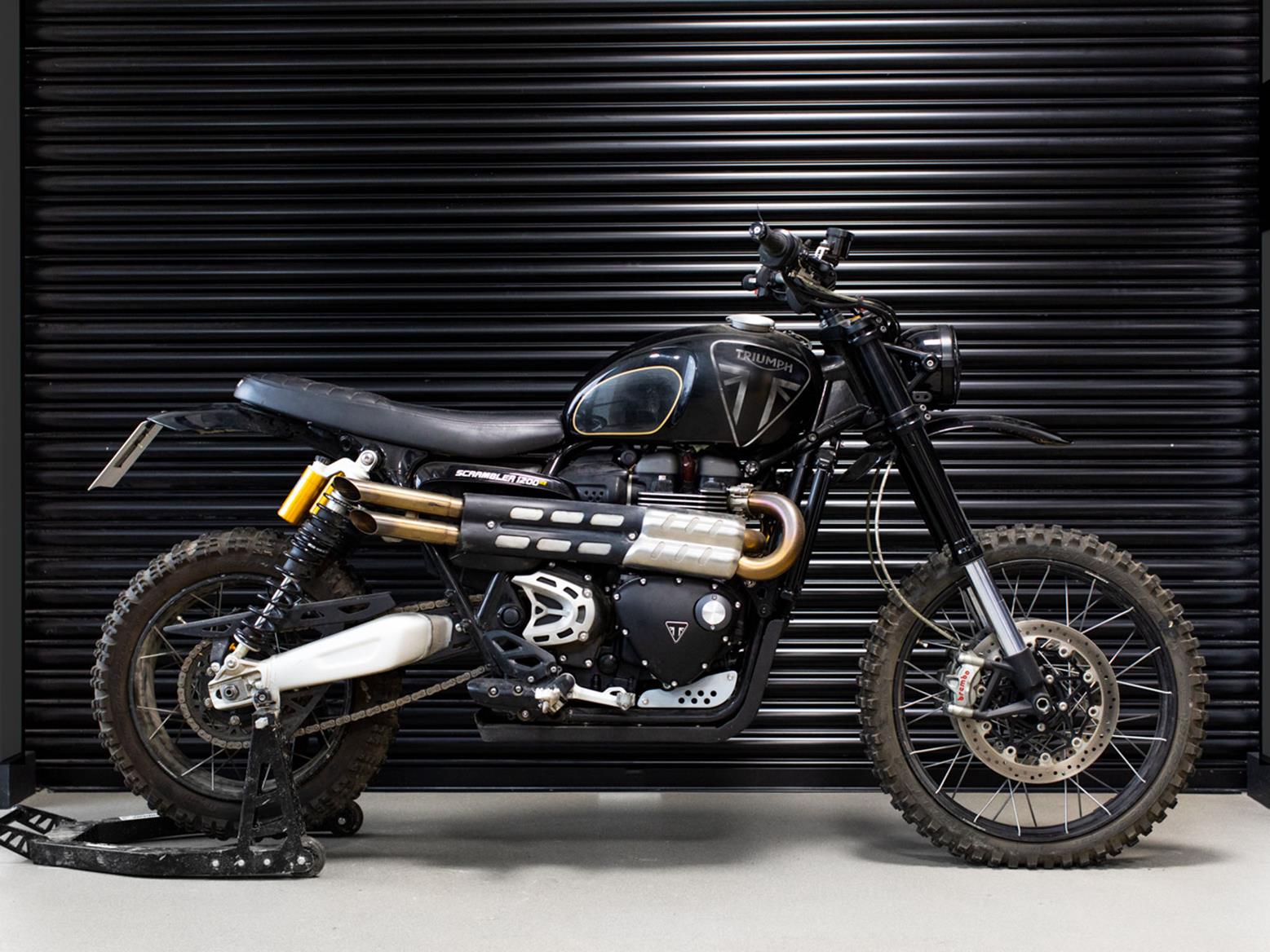 James Bond Triumph Scrambler 1200 James Bond Triumph Scrambler 1200