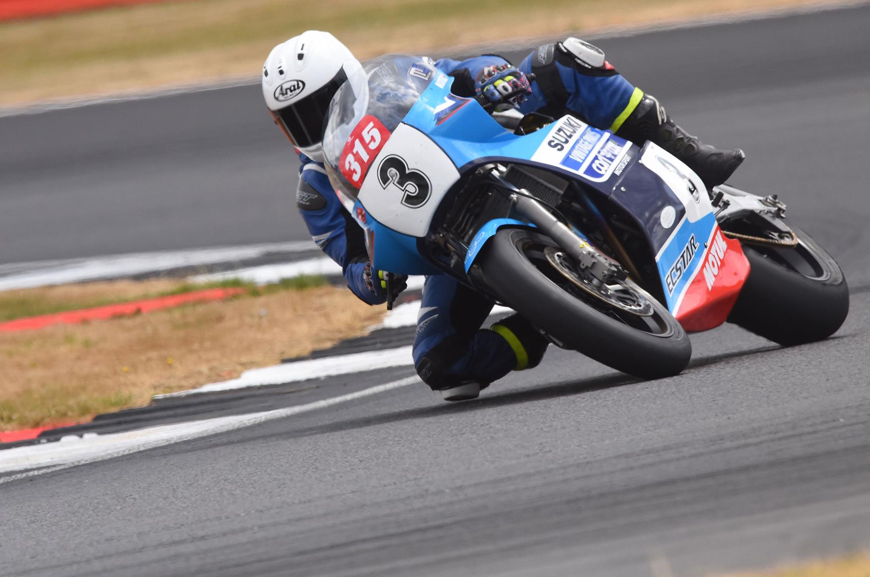 John Reynolds on the Suzuki XR69 John Reynolds on the Suzuki XR69