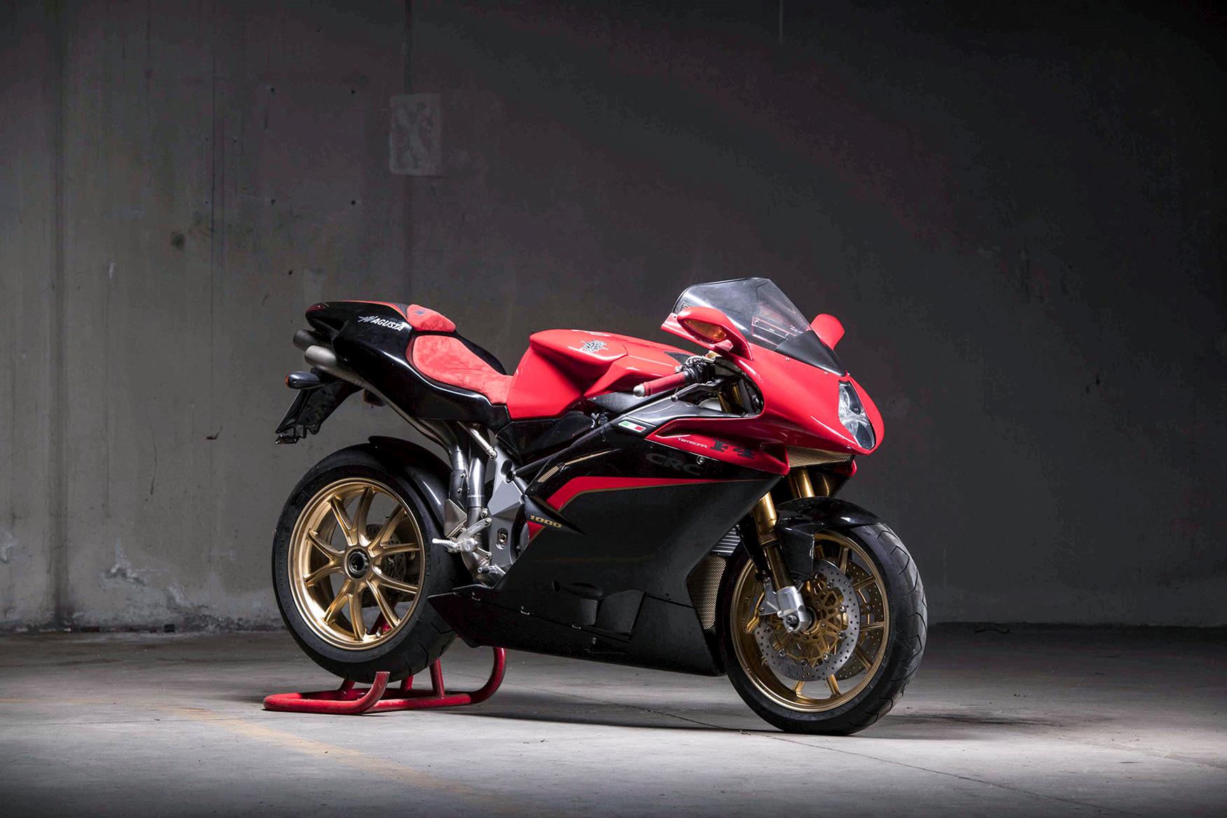 Мотоцикл MV Agusta f4 черный