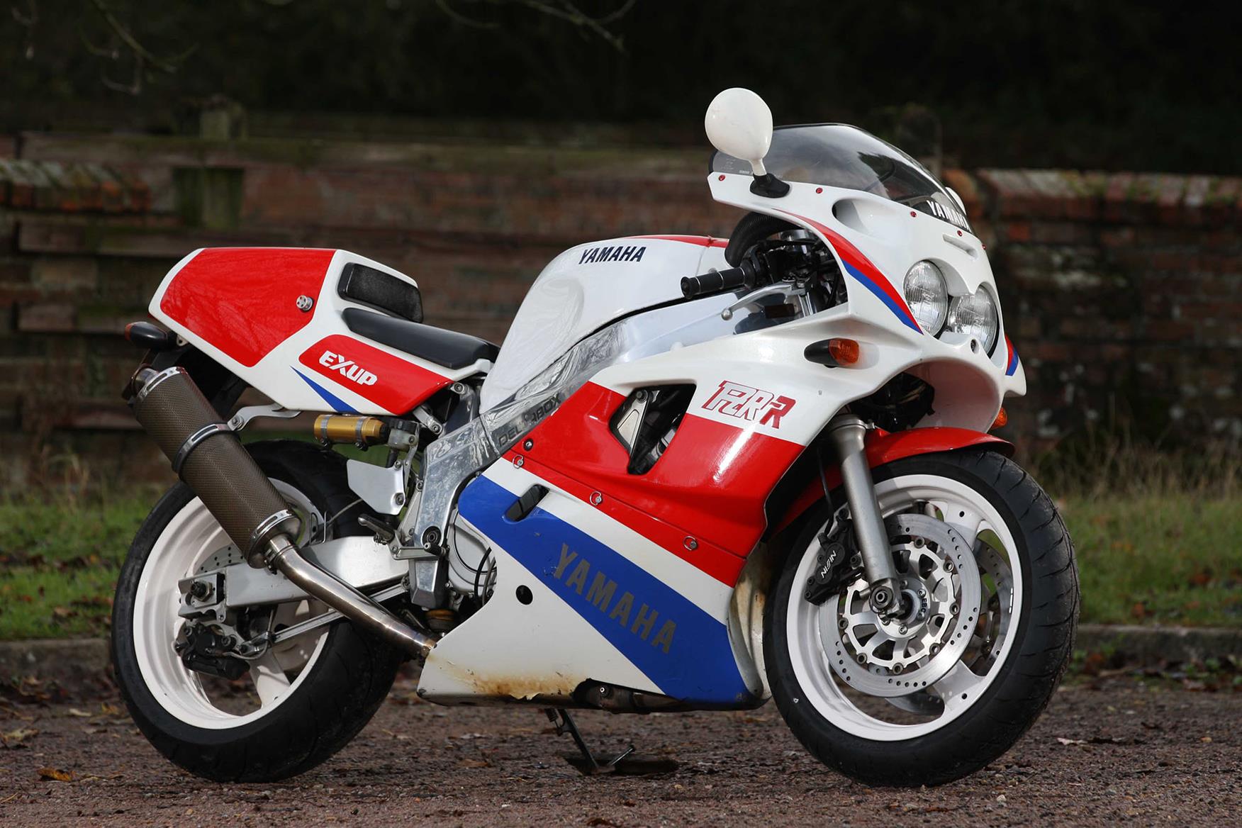 Yamaha OW-01 racebike conversion Yamaha OW-01 racebike conversion