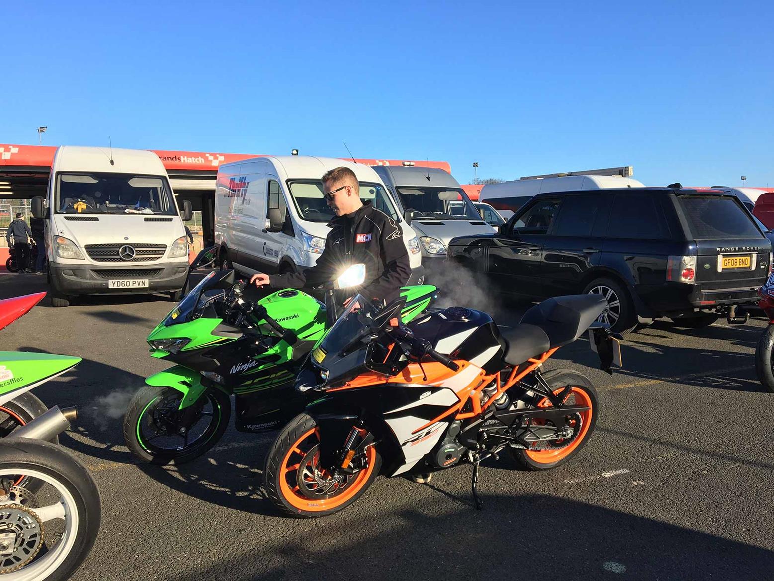 Warming up the KTM and Kawasaki Warming up the KTM and Kawasaki