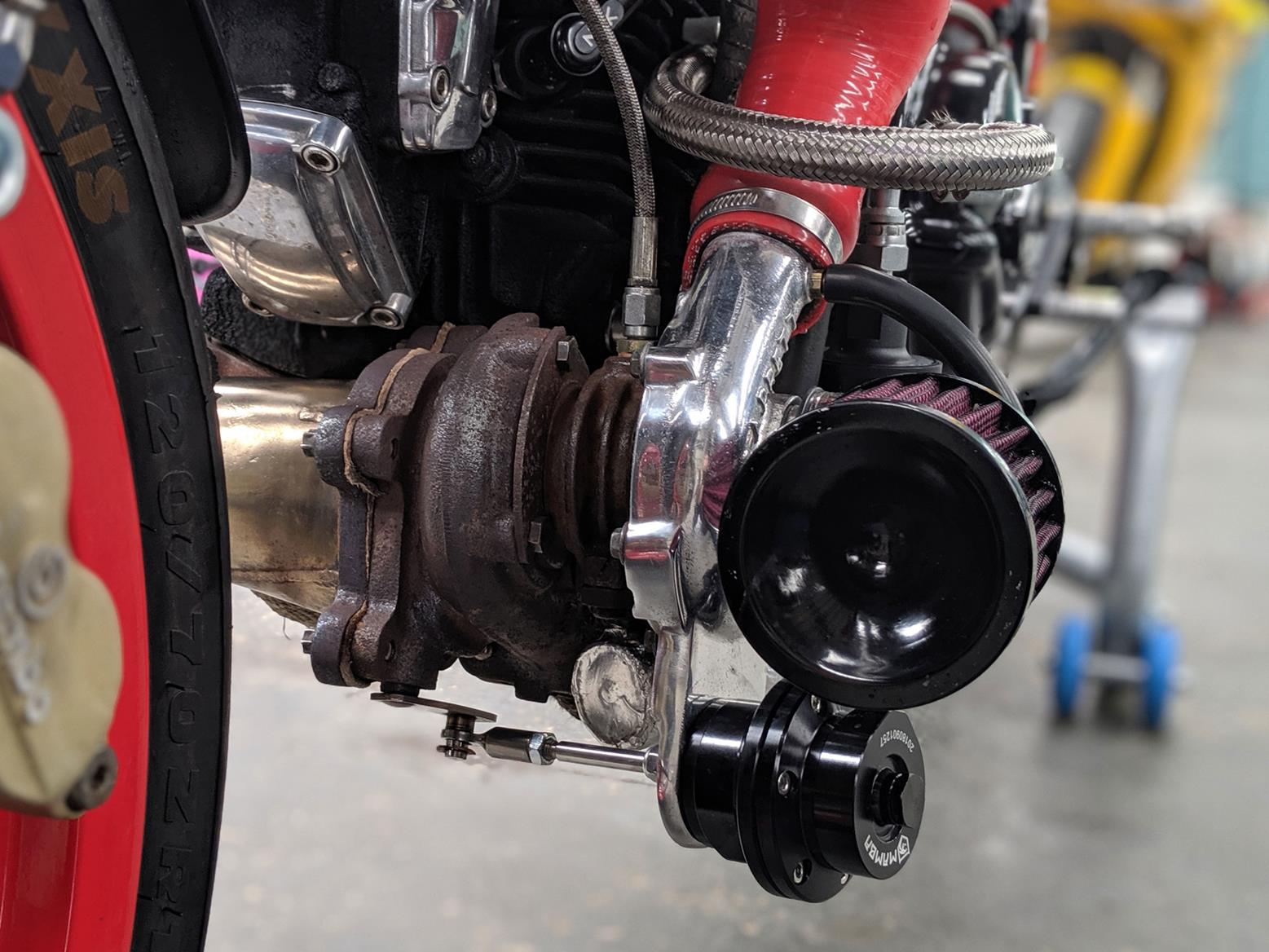 The Ducati M900 Monster's turbocharged engine The Ducati M900 Monster's turbocharged engine