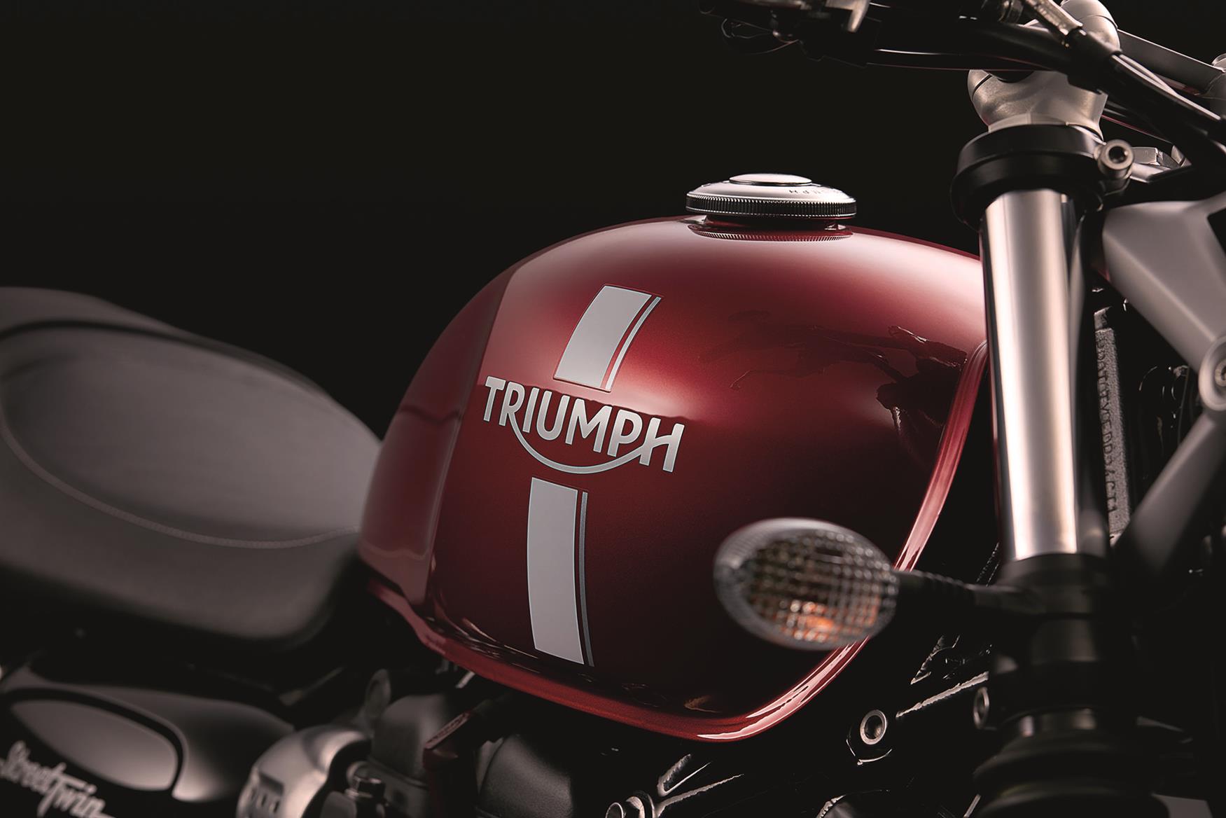 2016 Triumph Street Triple fuel tank 2016 Triumph Street Triple fuel tank