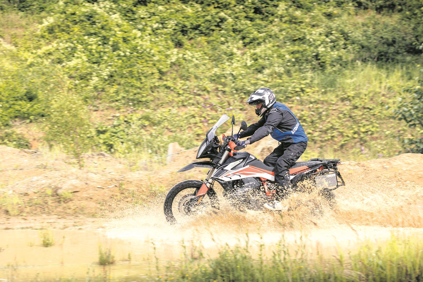 KTM 790 Adventure R hits the water KTM 790 Adventure R hits the water
