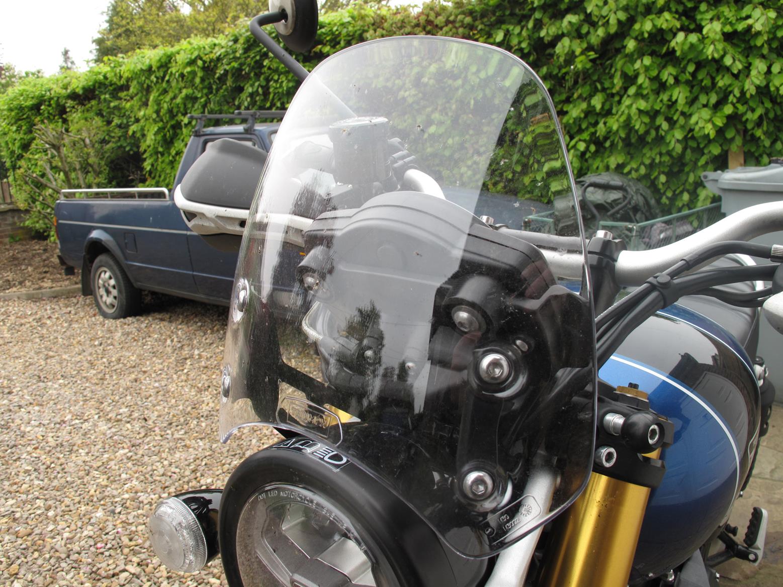 Triumph Scrambler 1200 XE screen Triumph Scrambler 1200 XE screen
