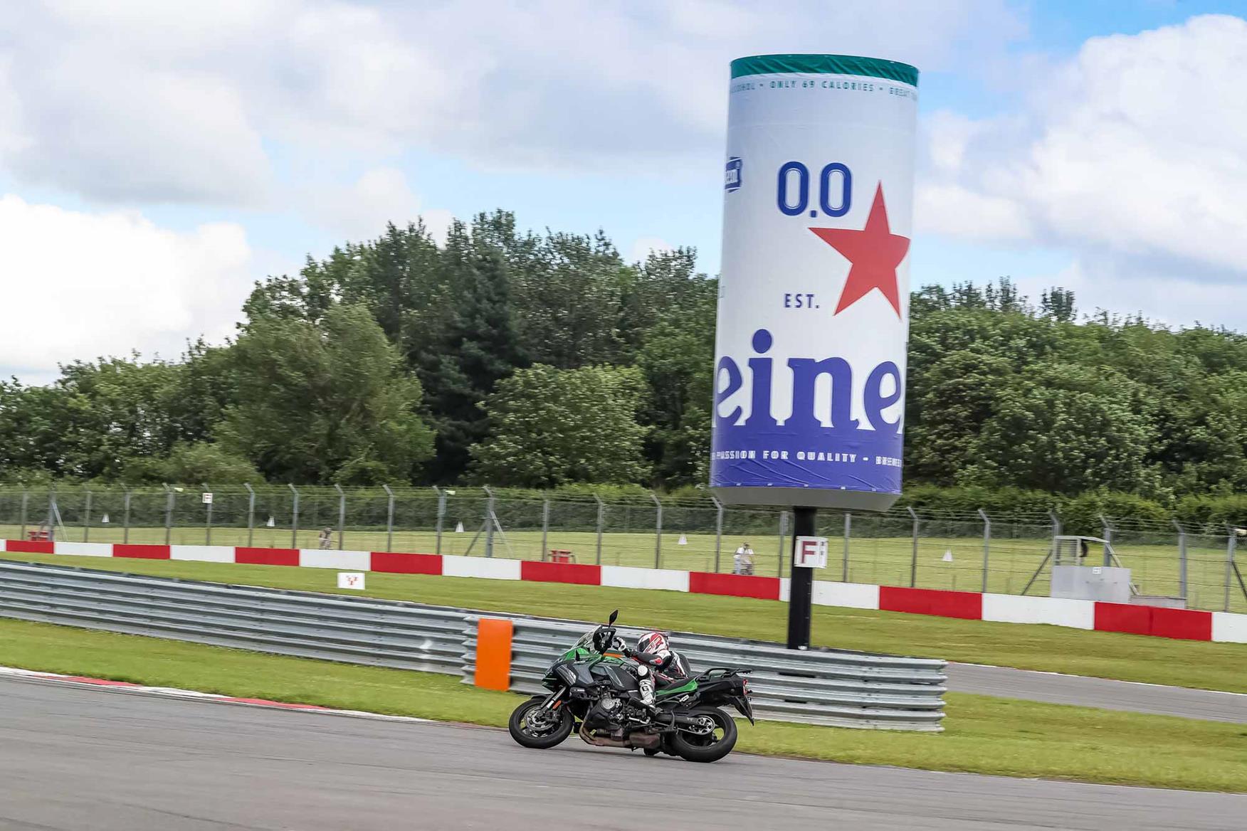 Tackling hairpins at Donington Park Tackling hairpins at Donington Park