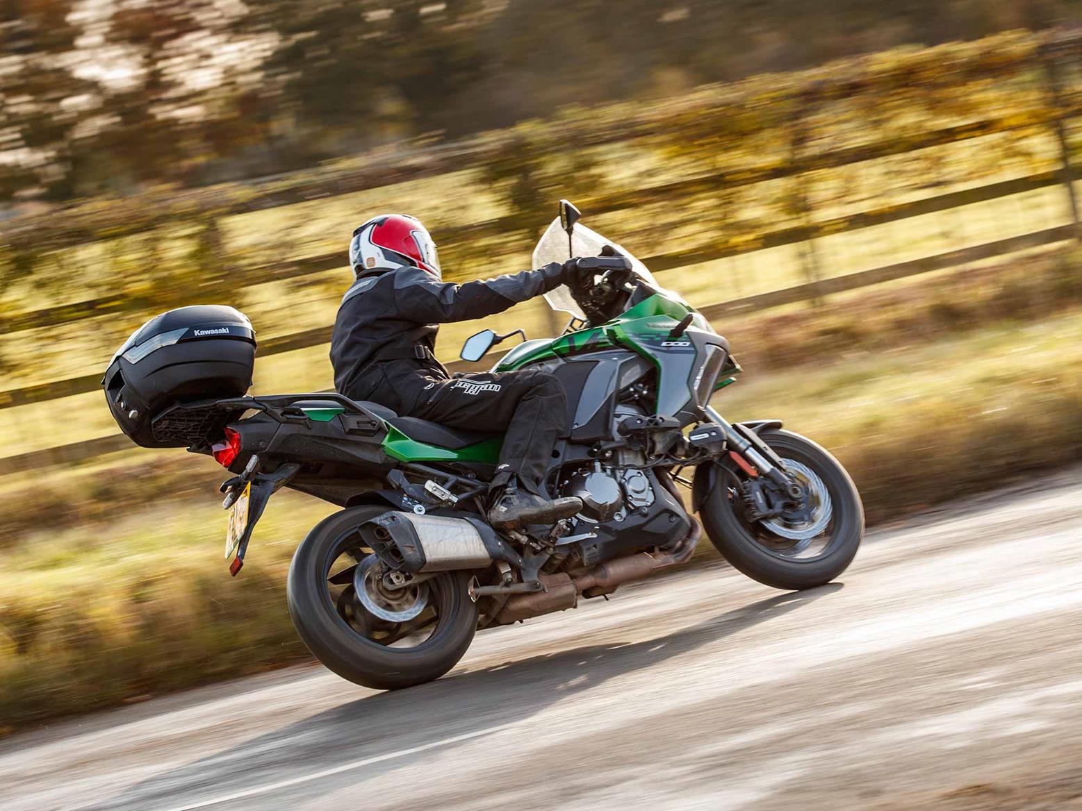 Riding the Kawasaki Versys 1000 SE complete with top box Riding the Kawasaki Versys 1000 SE complete with top box