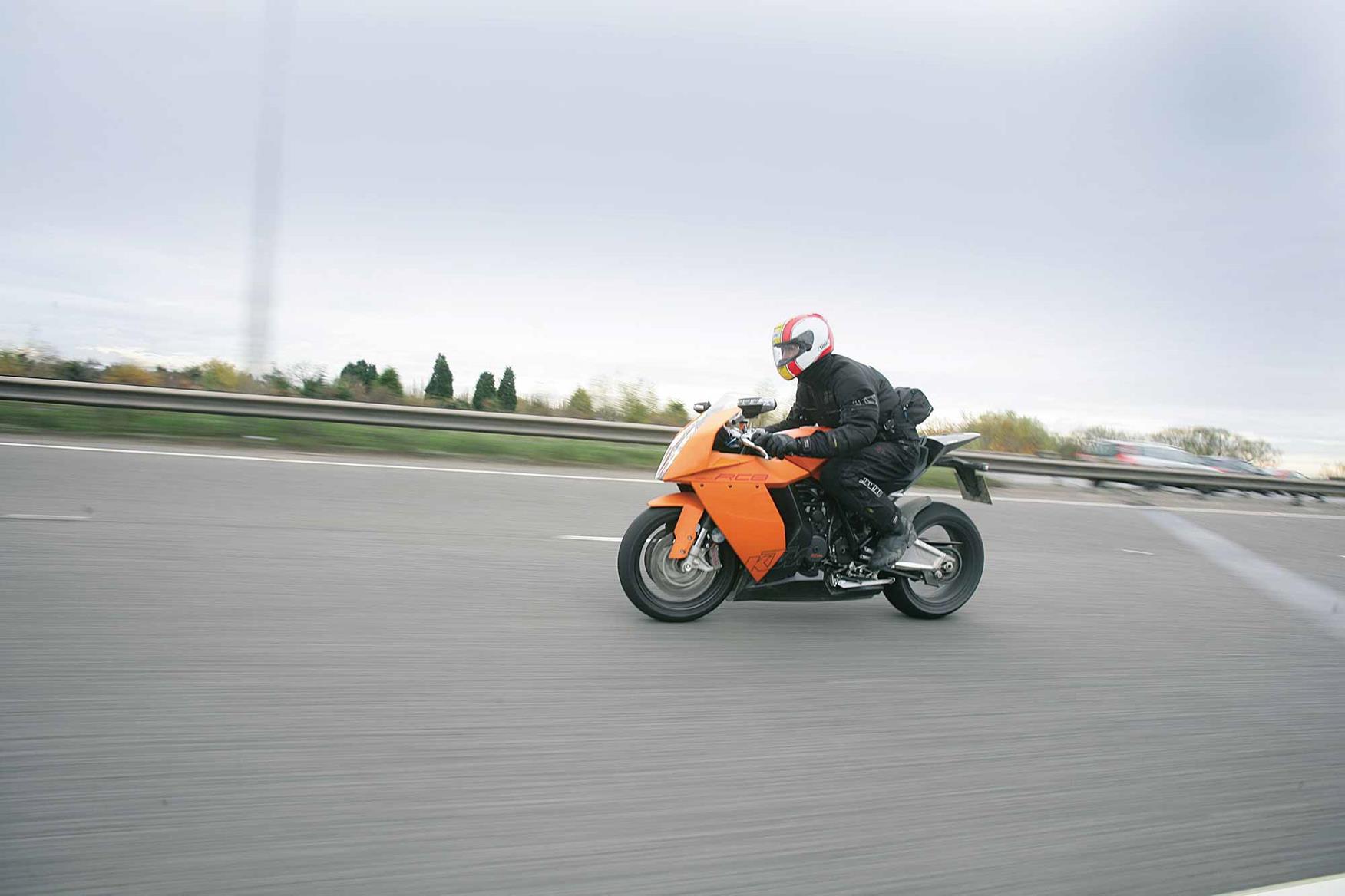 ktm rc8 on road price