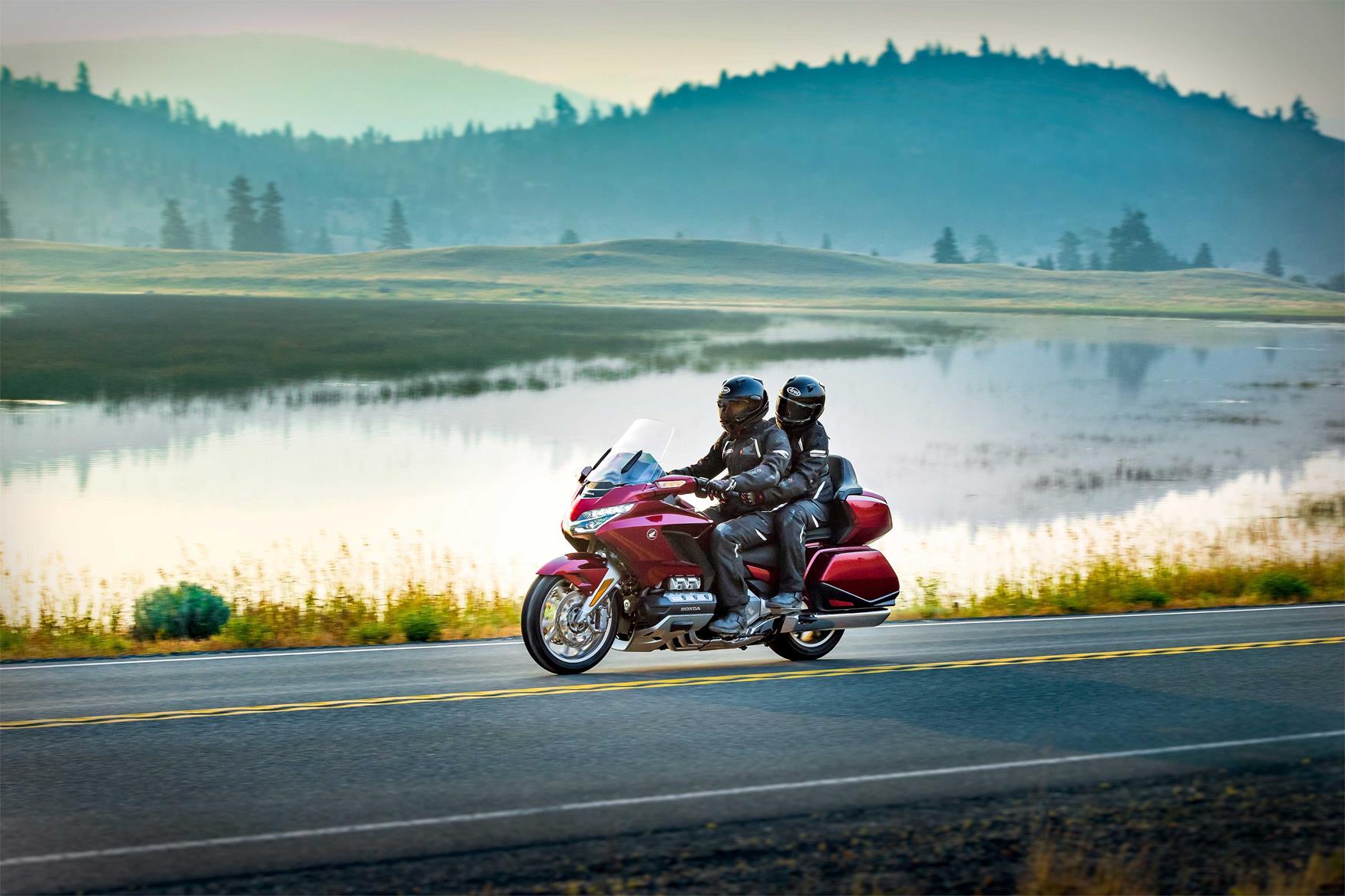 Honda's Gold Wing eats miles for breakfast, lunch and dinner Honda's Gold Wing eats miles for breakfast, lunch and dinner