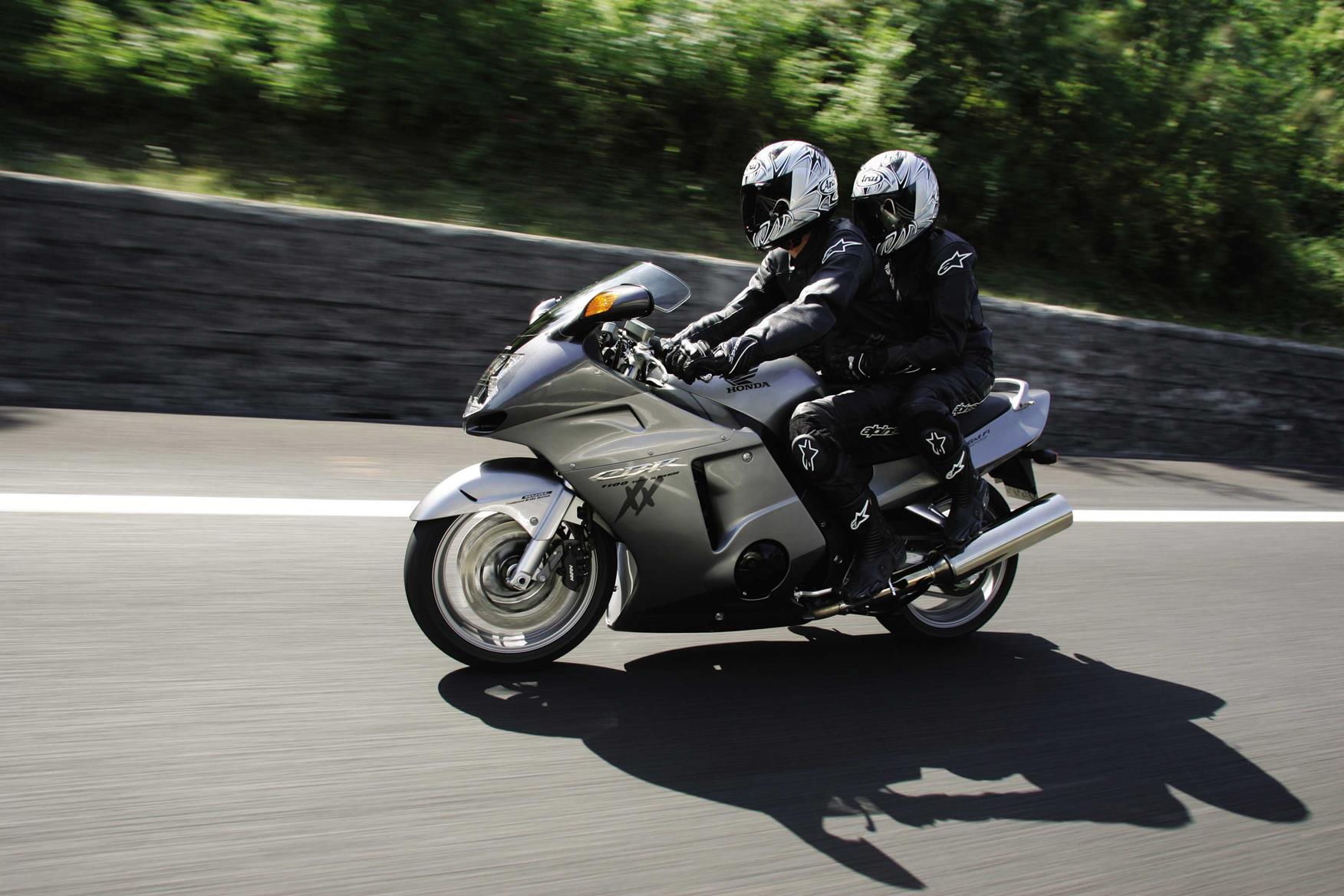 Big, bad and very fast, the Honda Super Blackbird has oodles of power Big, bad and very fast, the Honda Super Blackbird has oodles of power