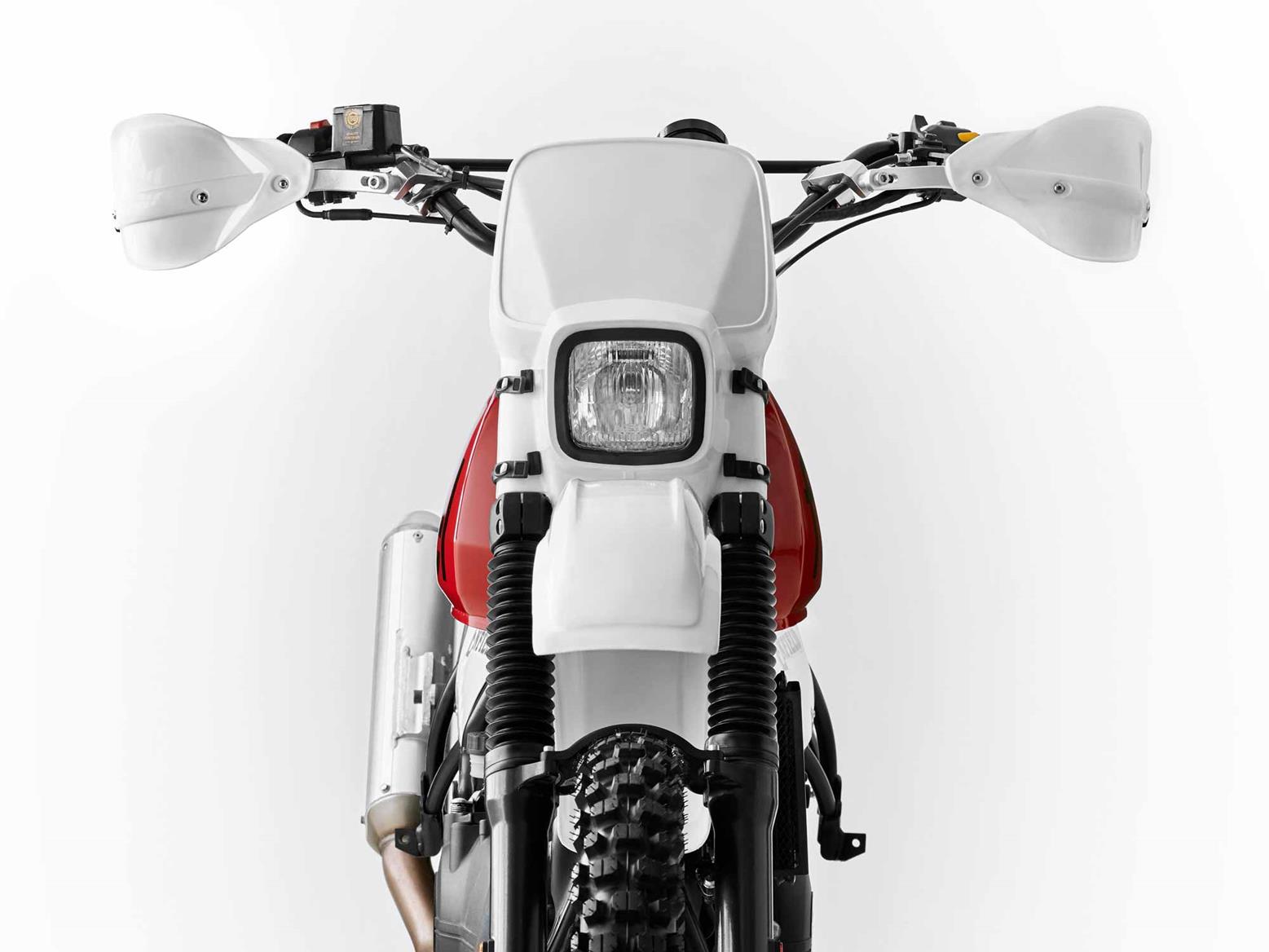 The front profile of the bike has been re-worked The front profile of the bike has been re-worked