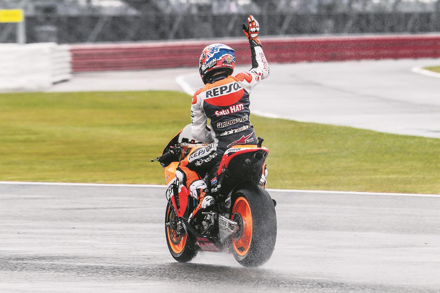 Casey Stoner wins a wet Silverstone MotoGP in 2011 Casey Stoner wins a wet Silverstone MotoGP in 2011