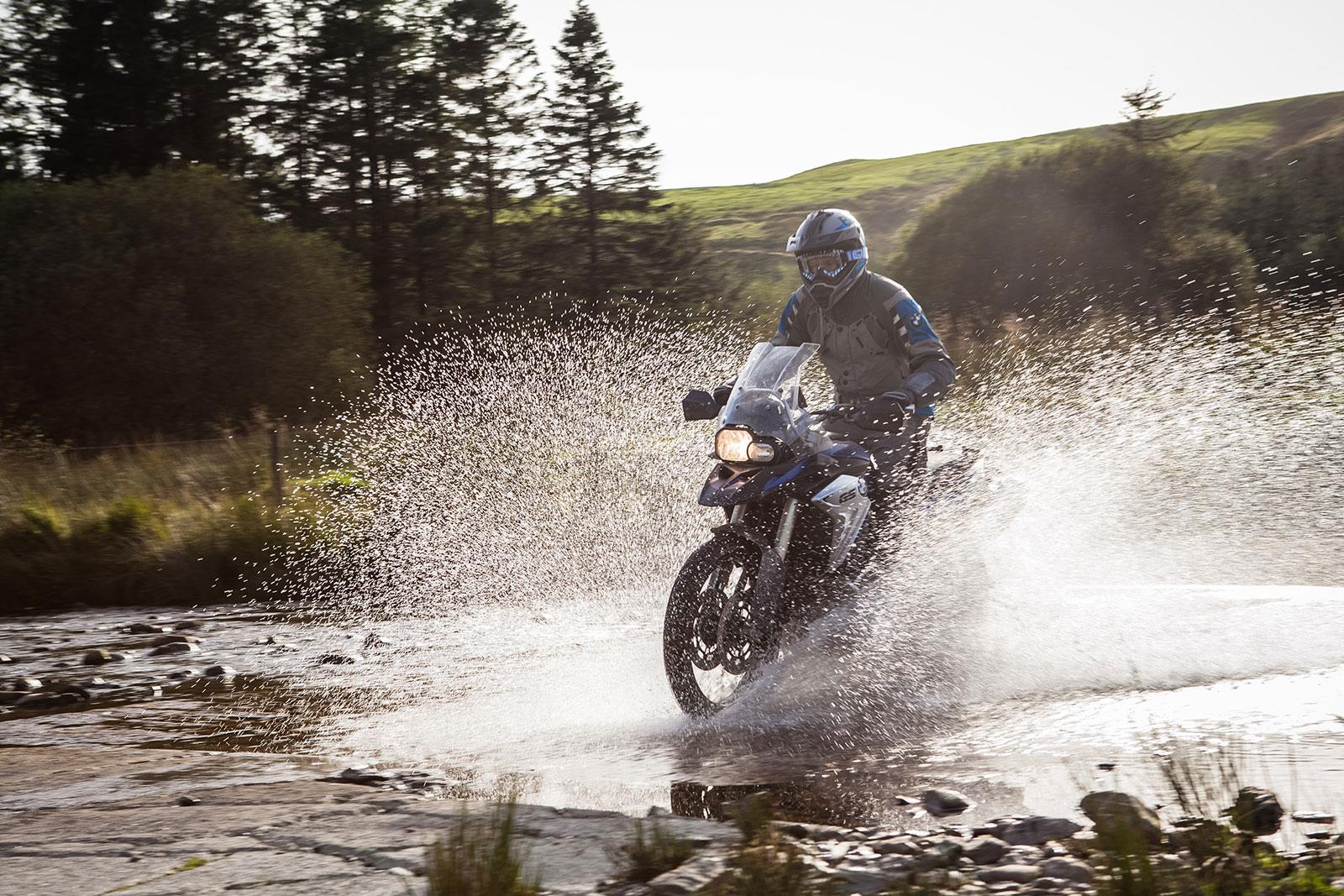 Learning how to tackle a watersplash is a very useful skill Learning how to tackle a watersplash is a very useful skill