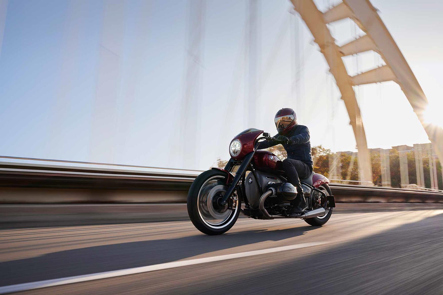 The BMW R18/2 concept has American influence The BMW R18/2 concept has American influence