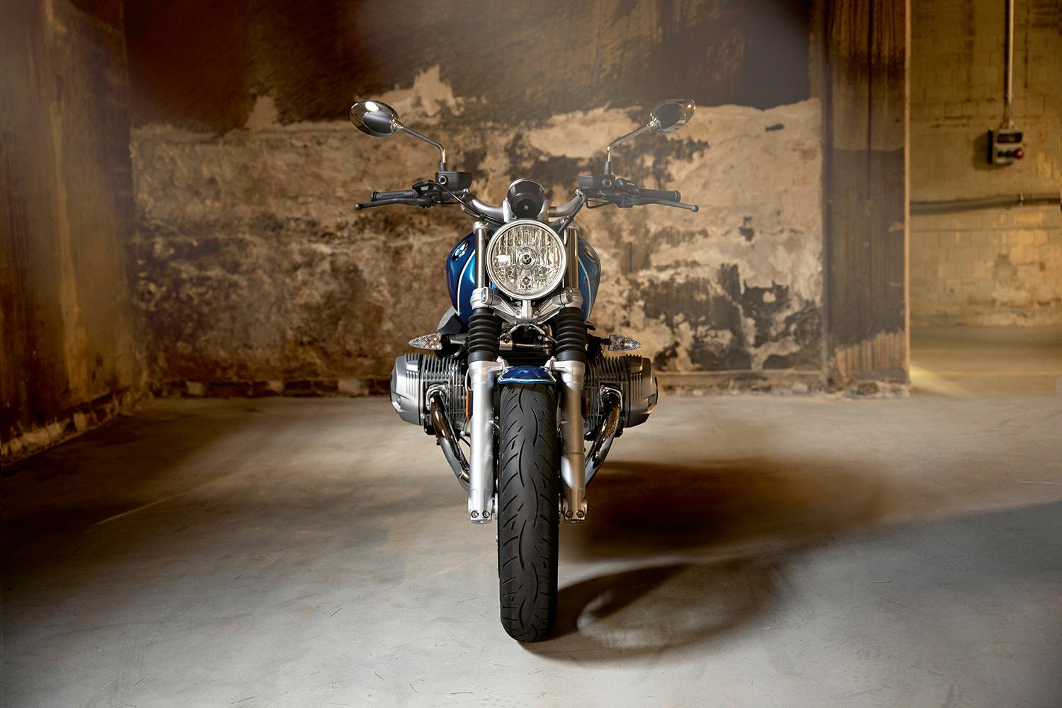 BMW R nineT /5 front BMW R nineT /5 front