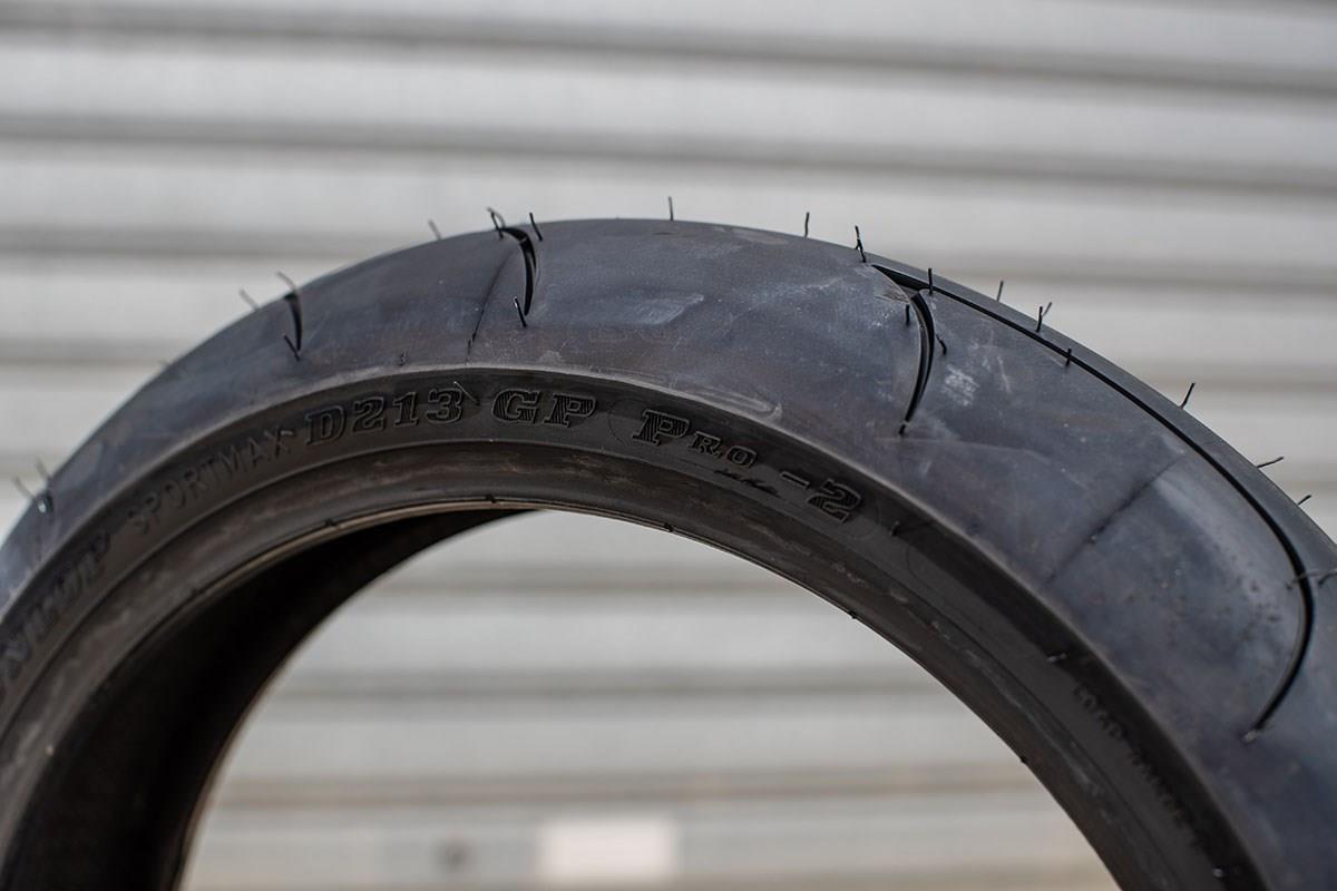 Dunlop D213GP racing tyre Dunlop D213GP racing tyre