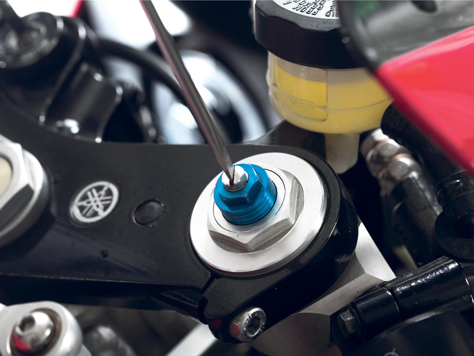 Adjusting front rebound on a motorbike Adjusting front rebound on a motorbike