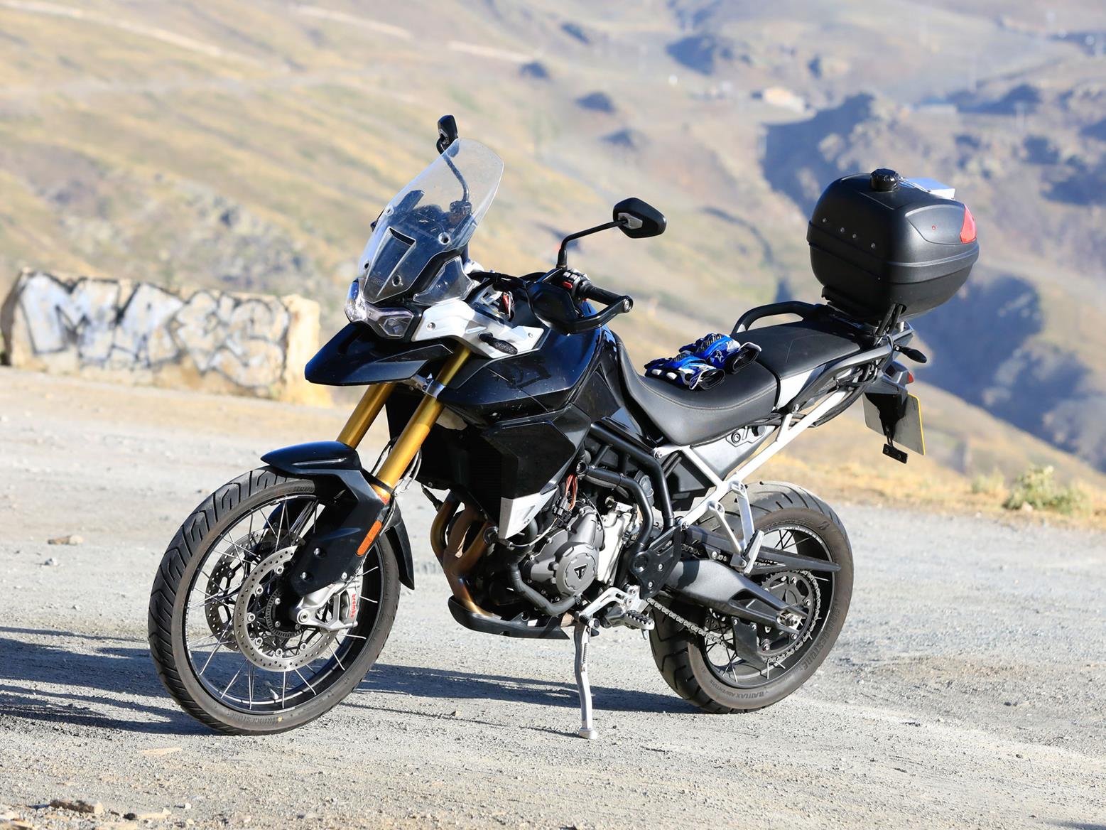 triumph tiger 03