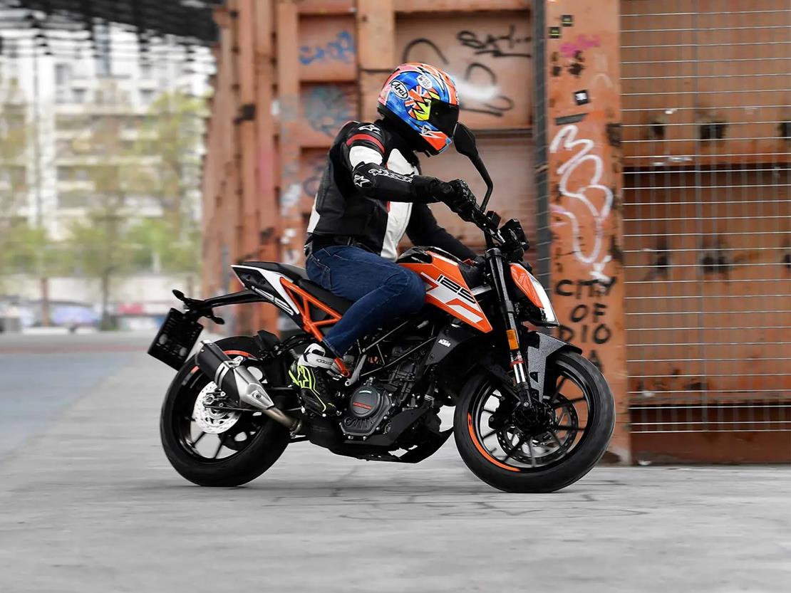 KTM 125 Duke KTM 125 Duke