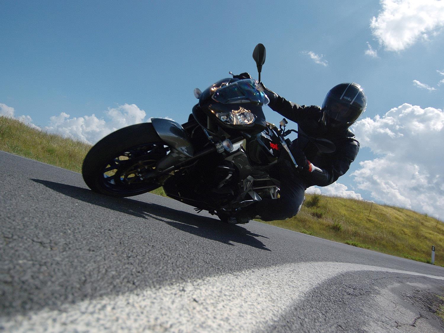 Aprilia Tuono 1000 Aprilia Tuono 1000