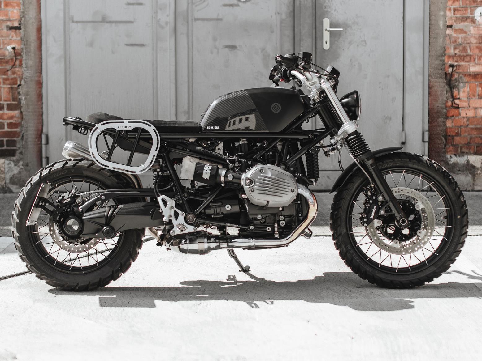 BMW RNineT Moto-Kit in carbon finish BMW RNineT Moto-Kit in carbon finish