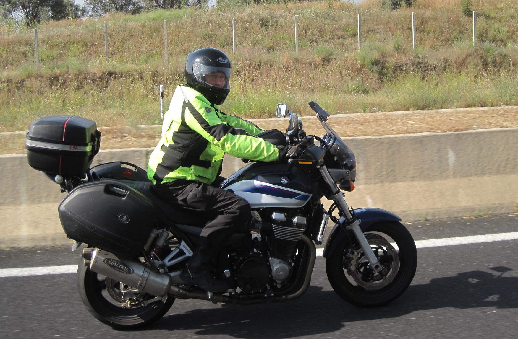 Tony Hurworth aboard his Suzuki GSX1400 Tony Hurworth aboard his Suzuki GSX1400
